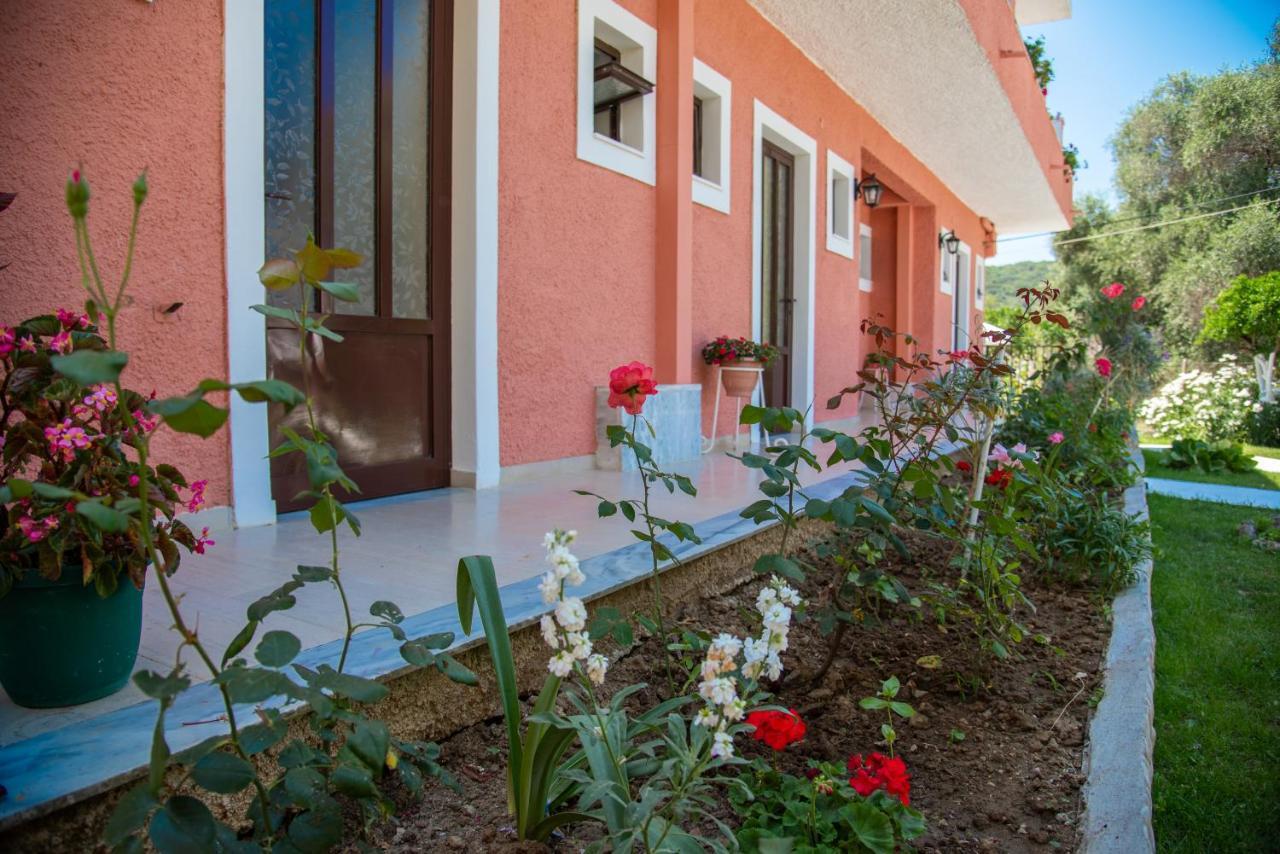 Costas Apartments Mesongí Exterior foto