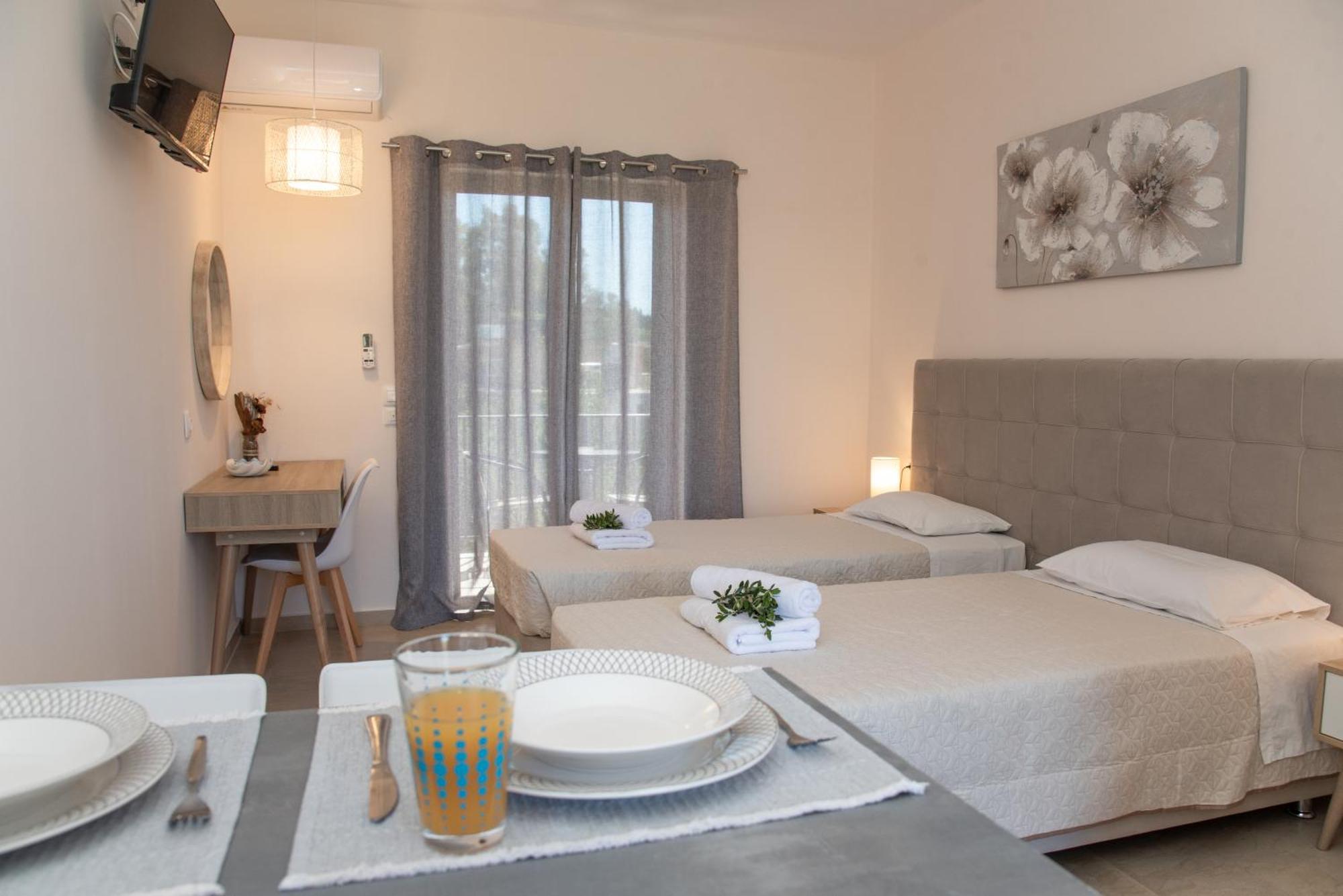 Costas Apartments Mesongí Habitación foto